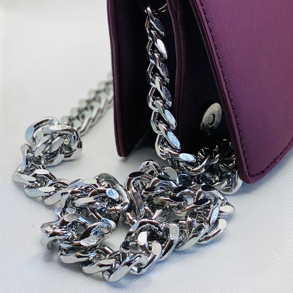 Chain Me Up Chunky Chain Bag